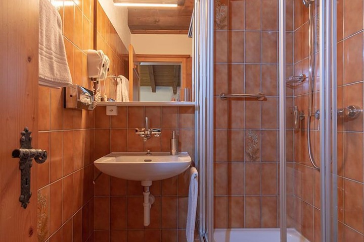 Room 29 of 62