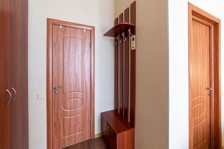 Room 72 of 176