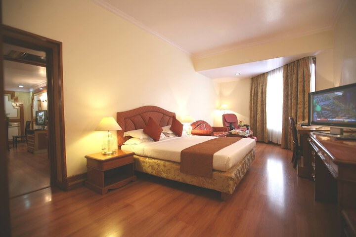 Room 7 of 31