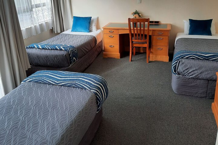 Room 14 of 37