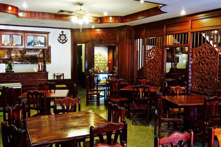 Dining Photos
