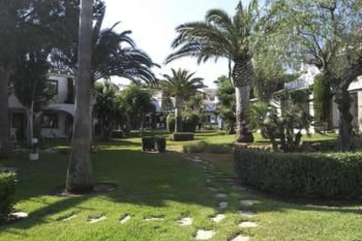 Property Grounds 17 of 18
