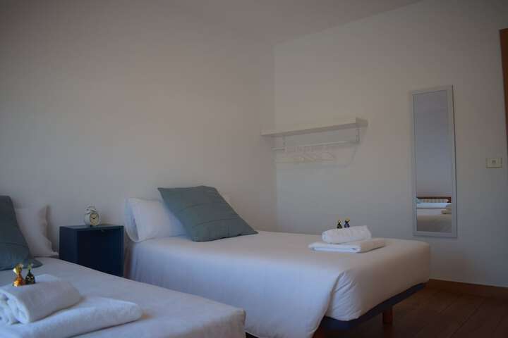 Room 12 of 44