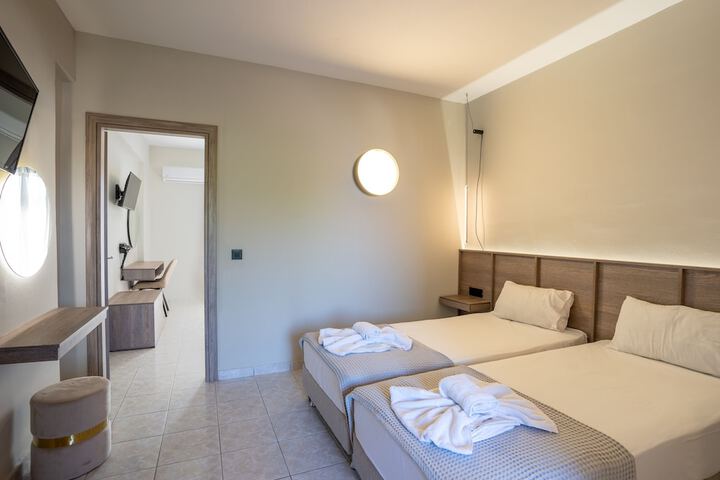 Room 16 of 75