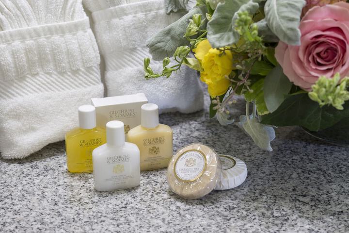 Bathroom amenities