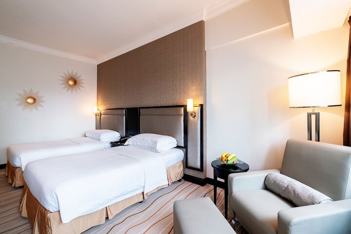 Room 8 of 36
