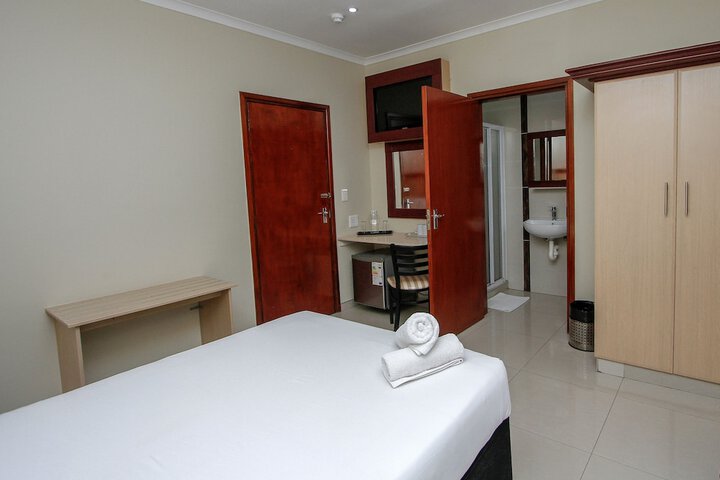 Room 7 of 26