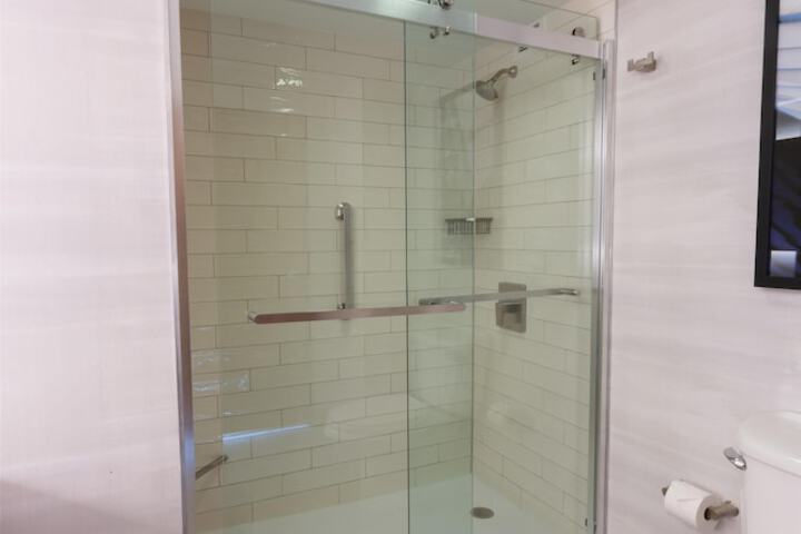 Bathroom shower