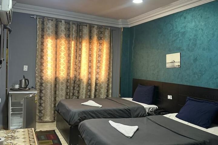 Room 4 of 41