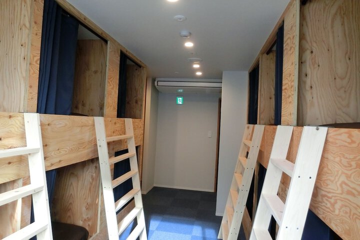 Room 28 of 50