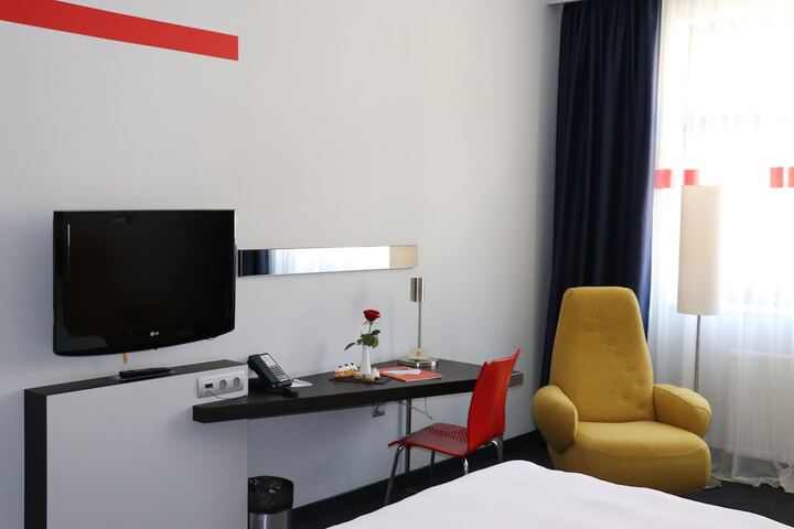 Room 54 of 140