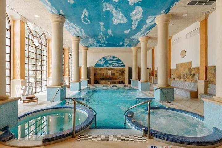 Pool 43 of 109