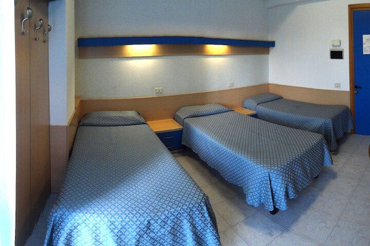 Room 11 of 43