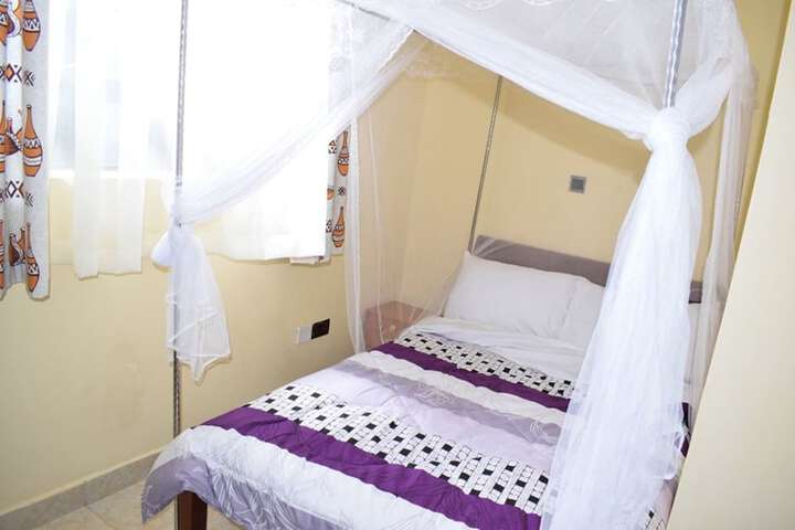 Room 4 of 15