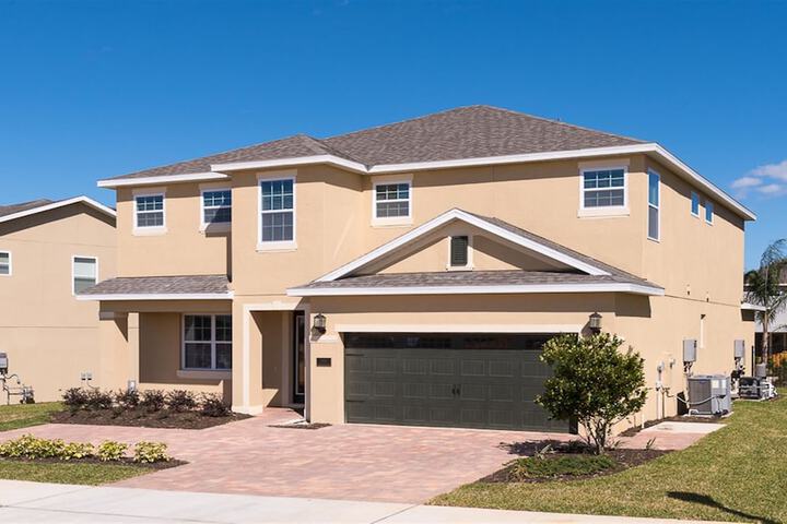 Property Grounds 37 of 41