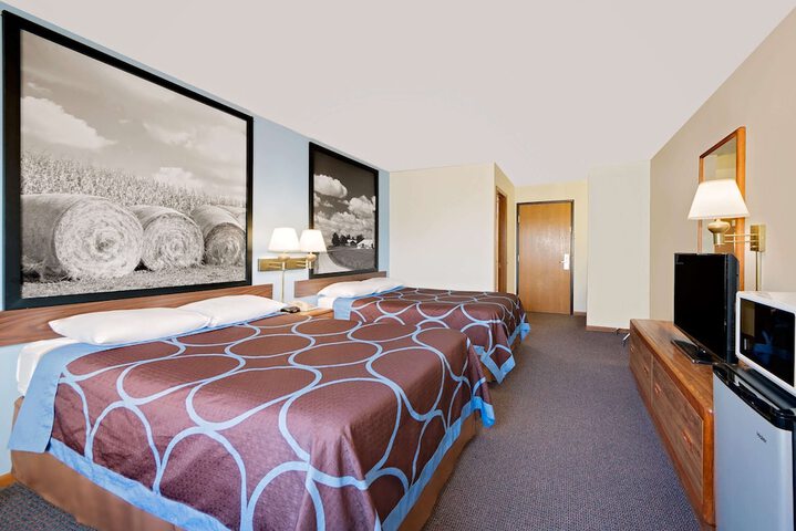 2 Double Beds (2 of 7)