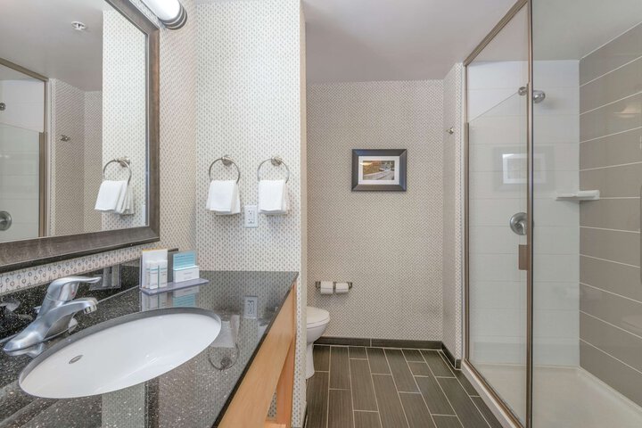 Bathroom shower