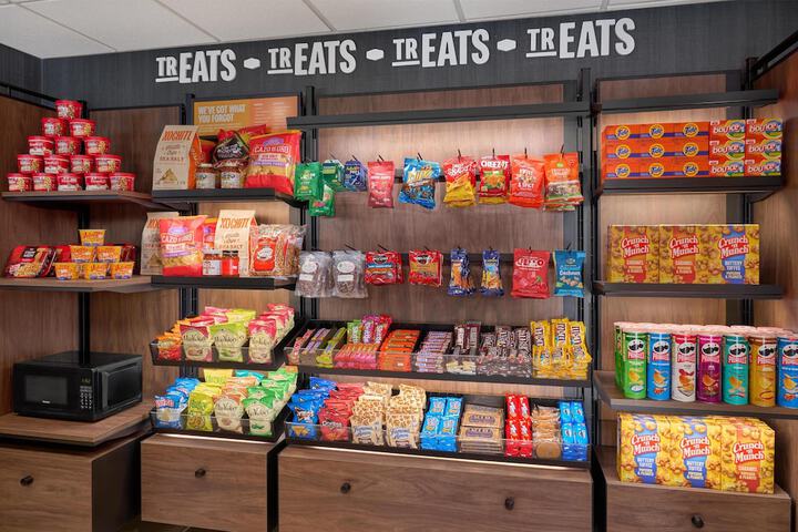 Snack bar