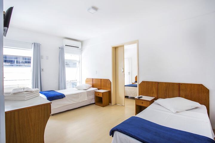 Room 9 of 170