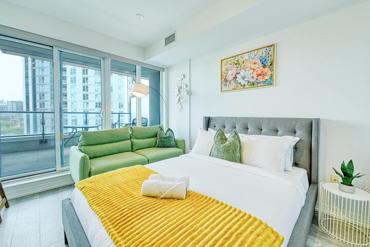 Room 83 of 340