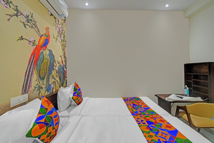 Room 19 of 29