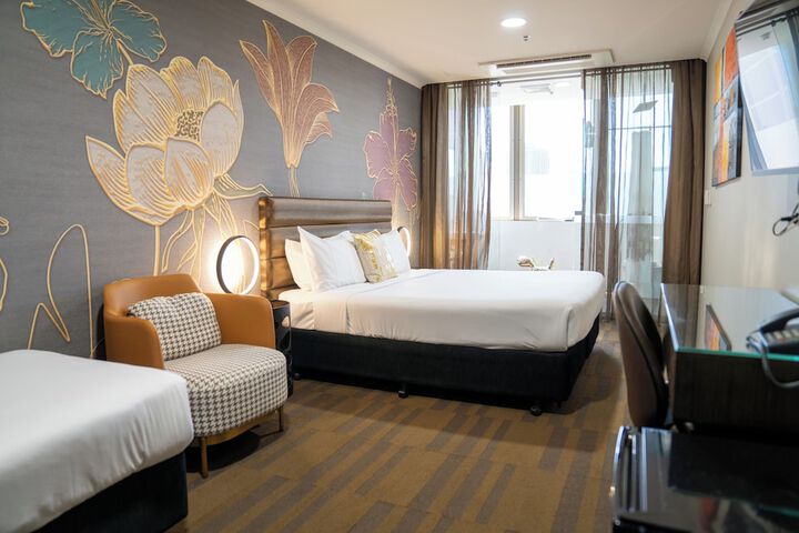 Room 18 of 38
