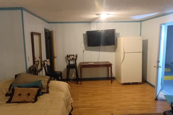 Room 14 of 28