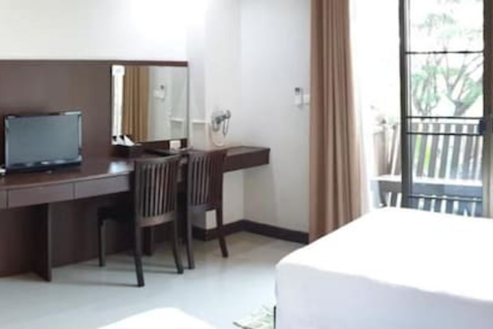 Room 16 of 60