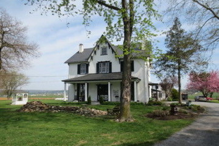 Stoltzfus Bed & Breakfast