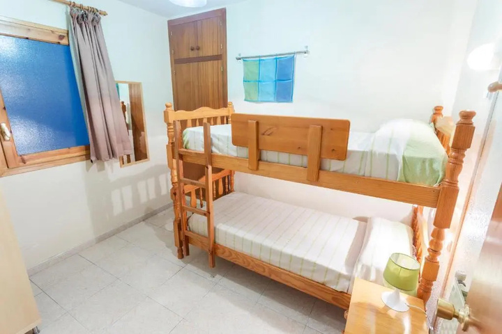 Room 4 of 13