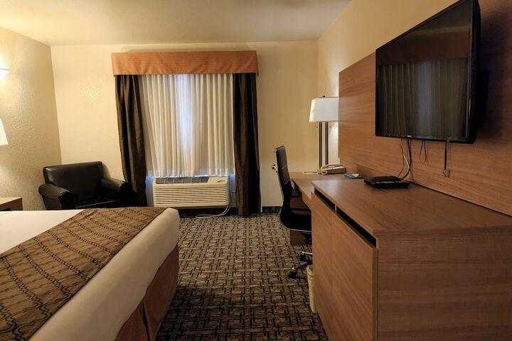 Room 14 of 35
