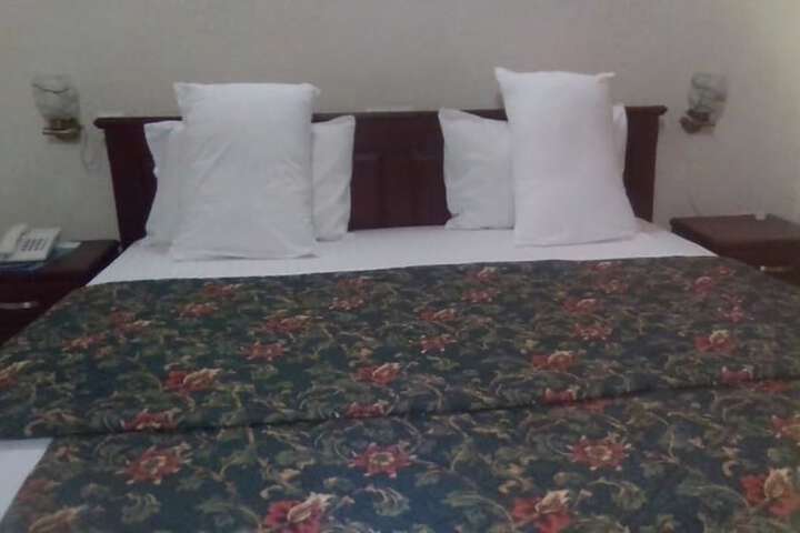 Room 2 of 26