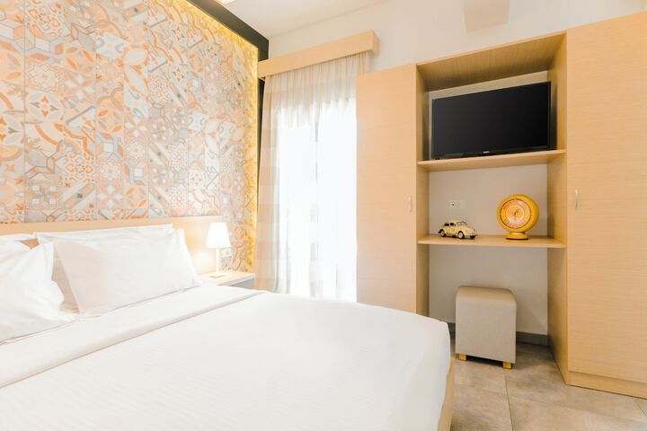 Room 15 of 97