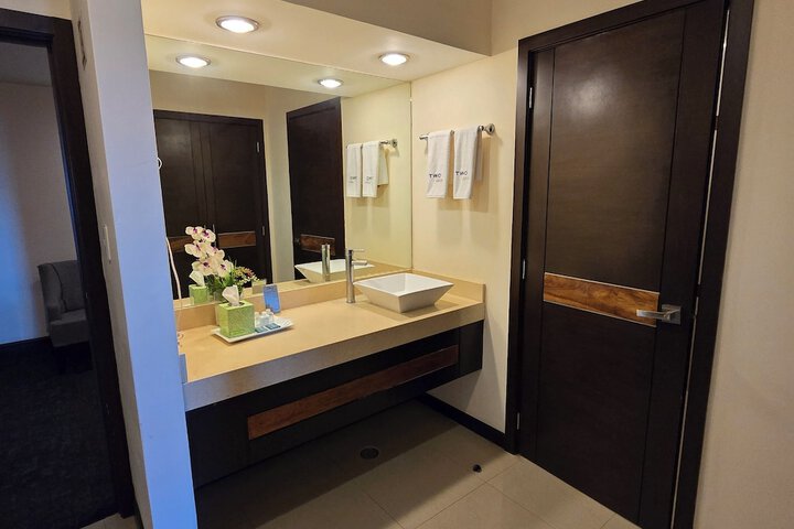 Room 55 of 74