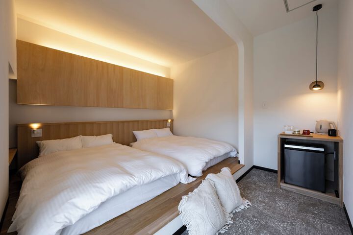 Room 16 of 53