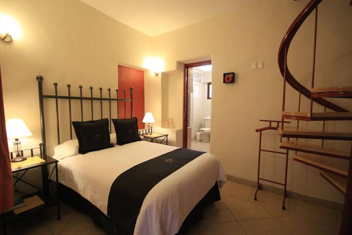 Room 4 of 40