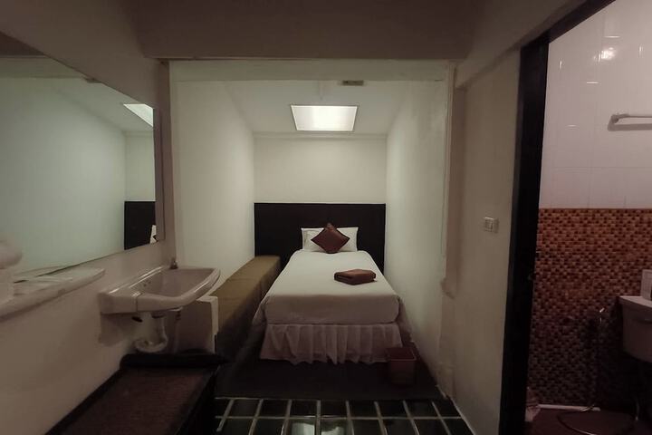 Room 29 of 55