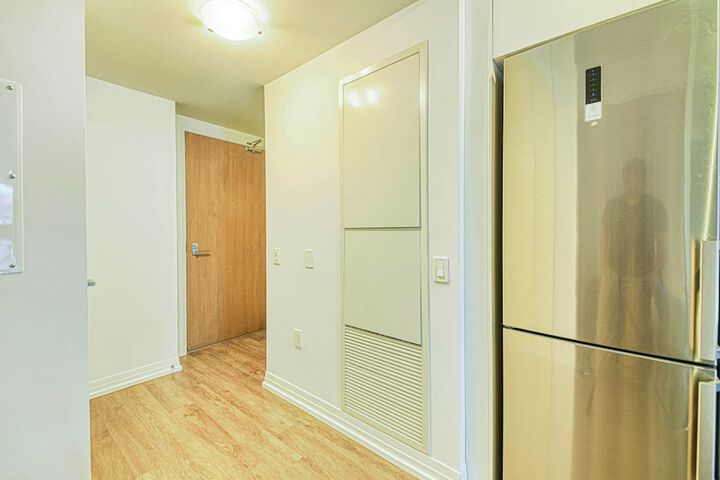 Room 377 of 652