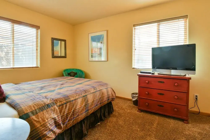 Room 7 of 22