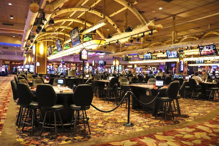 Entertainment 34 of 69