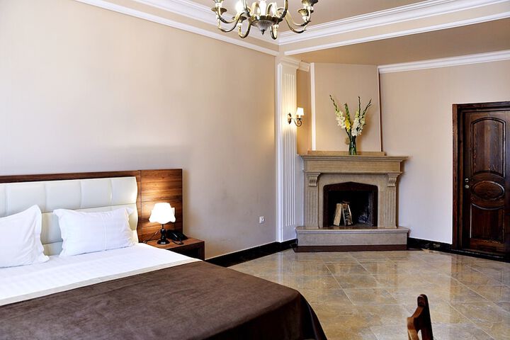 Room 20 of 60