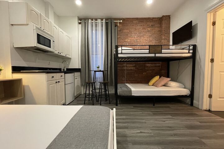 Room 70 of 236