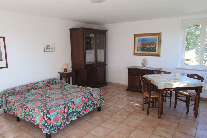 Room 25 of 96