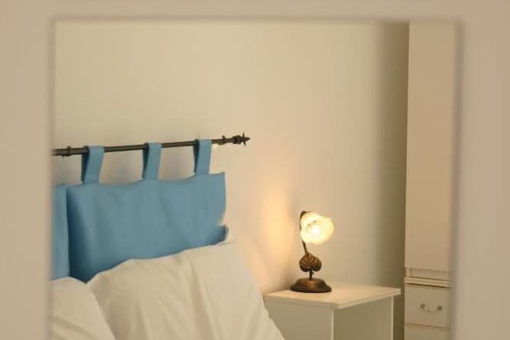 Room 9 of 30