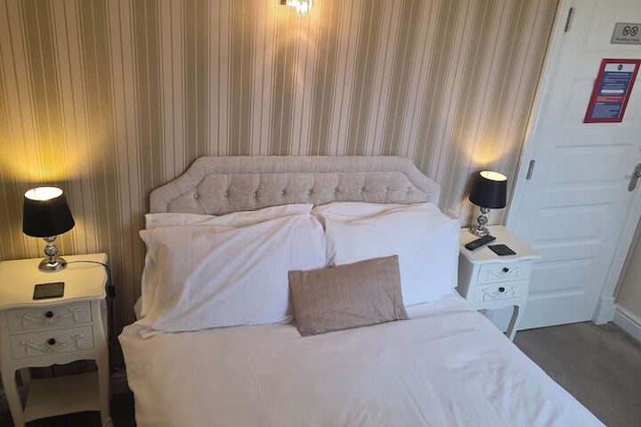 Room 16 of 57