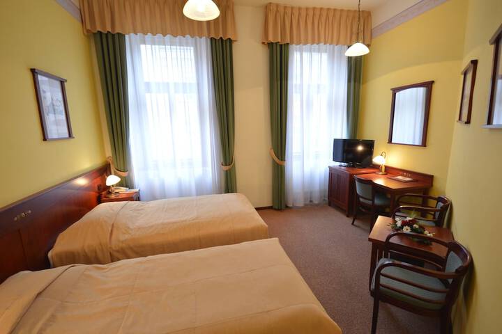 Room 11 of 61