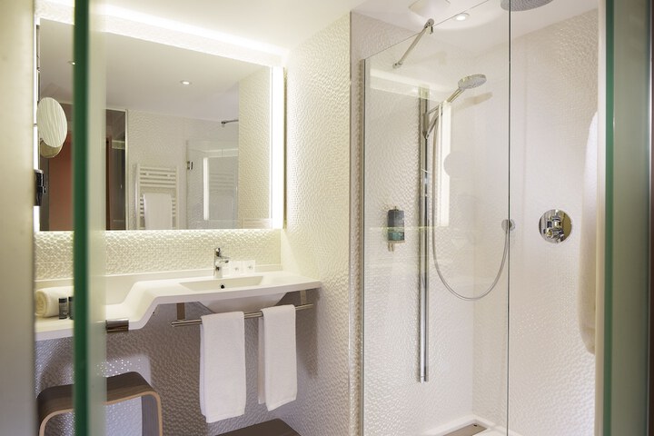 Clean Restrooms