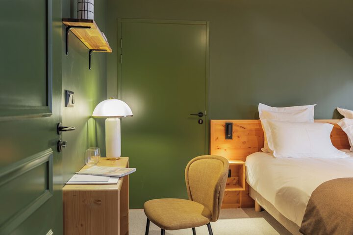 Room 5 of 78