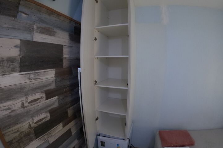 Room 50 of 91