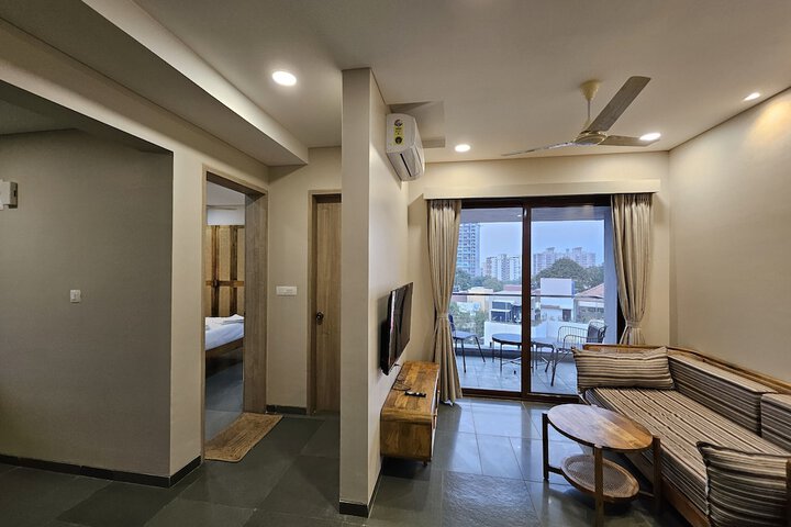 Room 51 of 57
